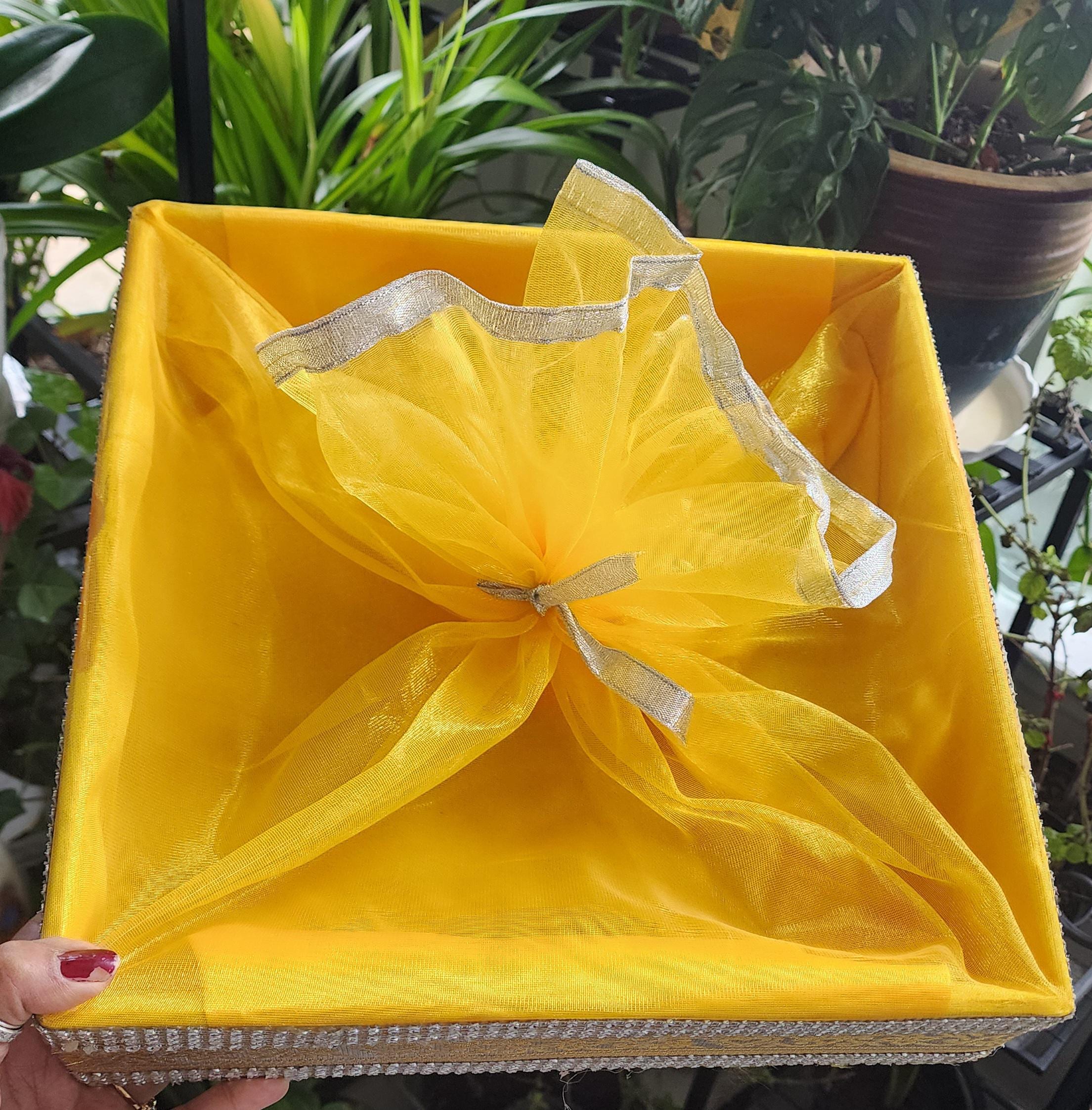 Handmade Decorative Gift Basket: Wedding, Anniversary, Return Gift.