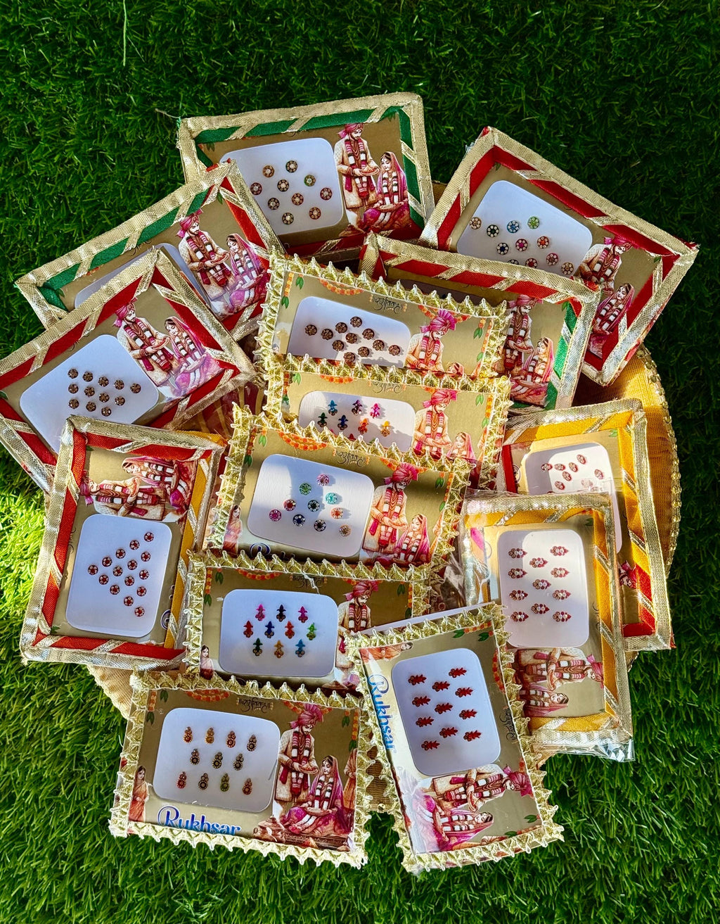 Decorative Bindi Card, Indian Wedding Favor, Shagun Gift