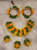 Floral Haldi Mehandi Jewelry Set: Indian Wedding Necklace, Earrings, Maang Tikka, Gajra