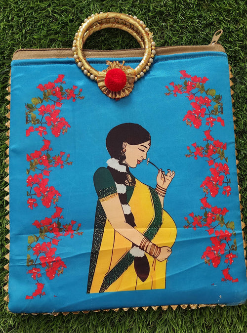 Baby Shower Handbag: Silk Favor Bag with Golden Handle