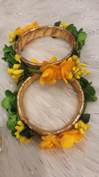 Floral Haldi Mehandi Jewelry Set: Indian Wedding Necklace, Earrings, Maang Tikka, Gajra