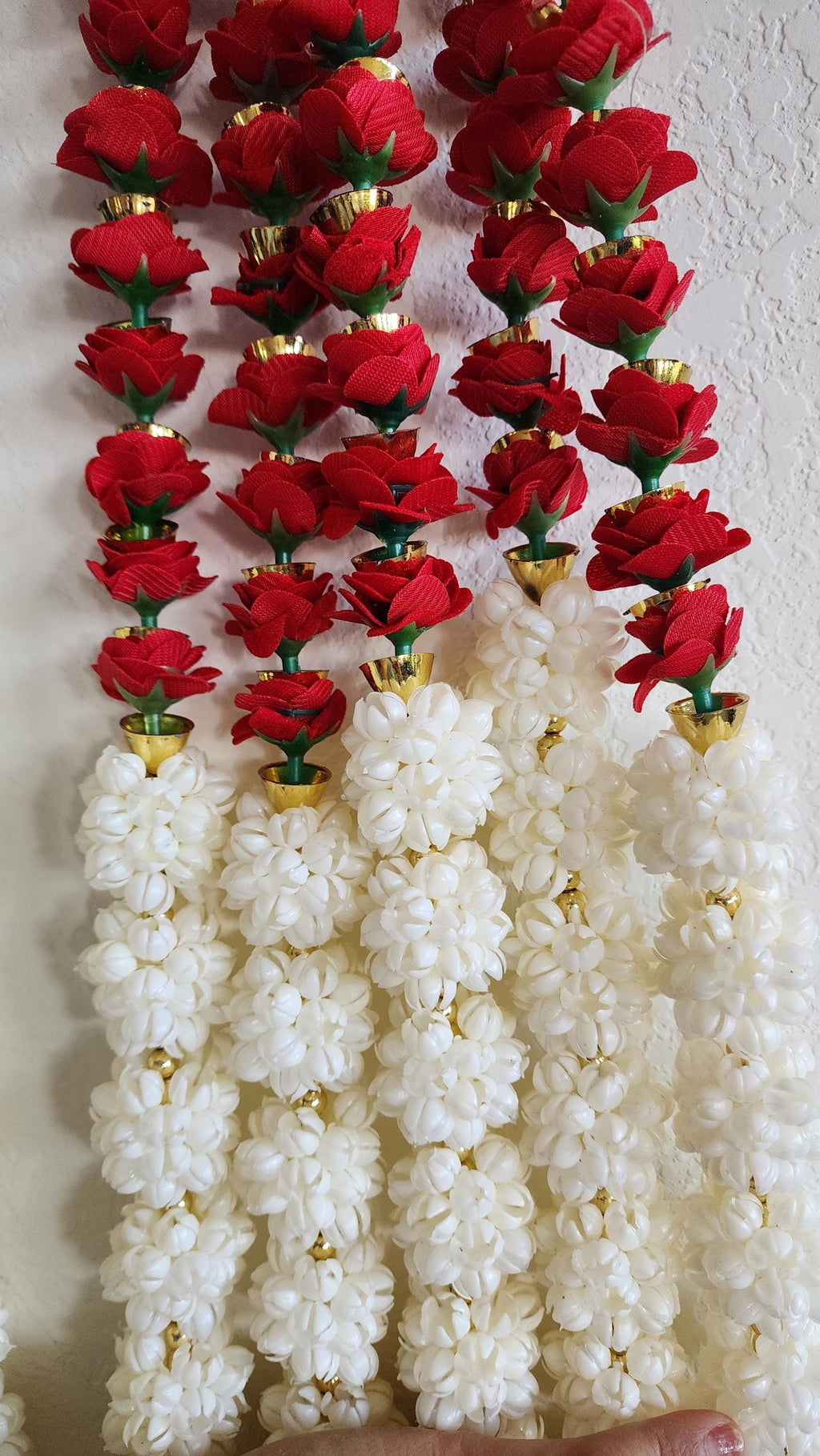 Mogra Bell Garland: White & Gold Fluffy String, Haldi Mehndi Decor (Pack of 5)