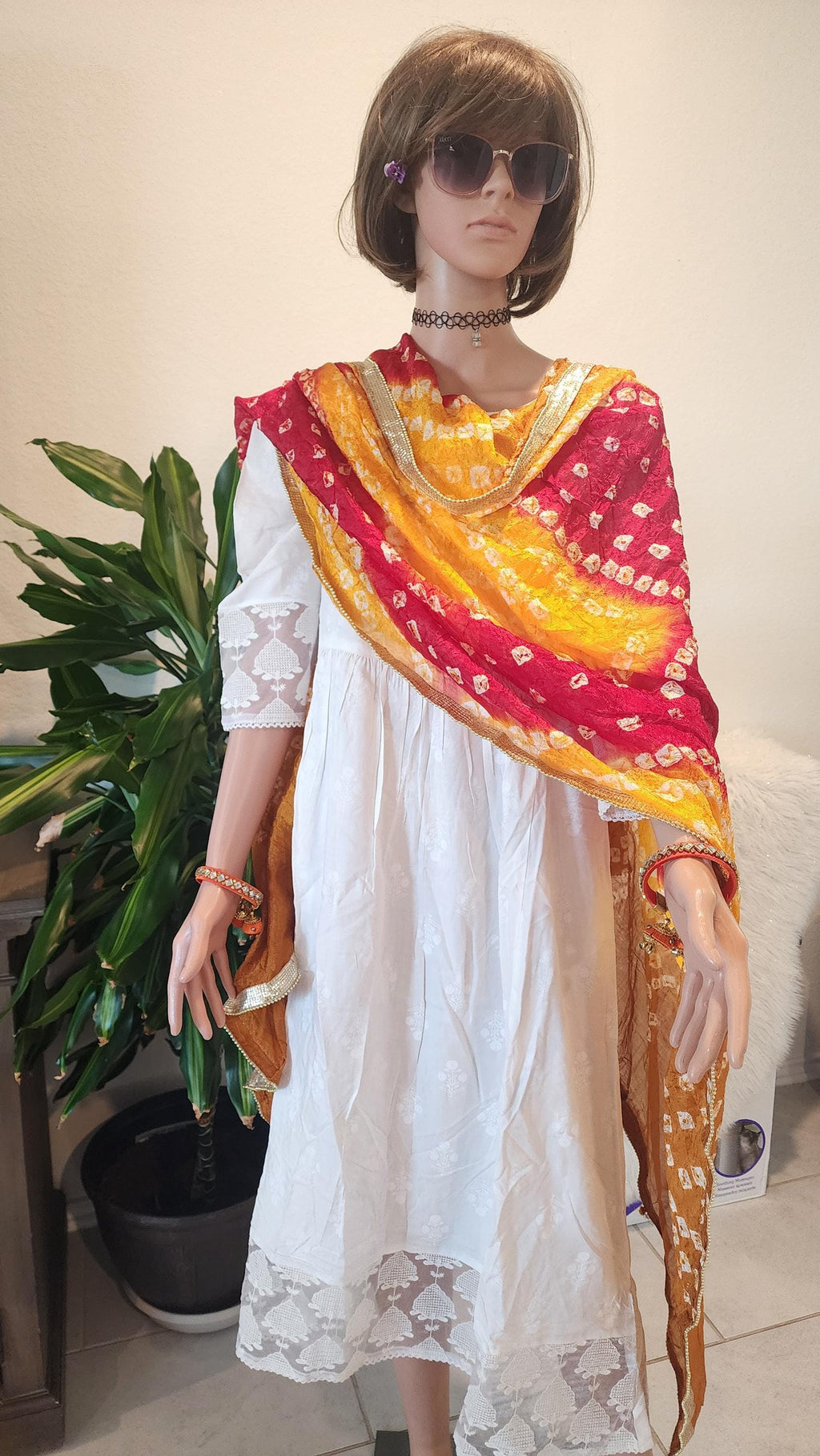 Bandhej Art Silk Dupatta: Rajasthani Golden Lace Scarf - Haldi, Mehendi, Pooja