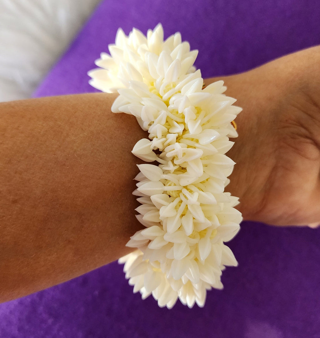 White Jasmine Flower Gajra: Fragrant Indian Wedding Hair Accessory Gajra.