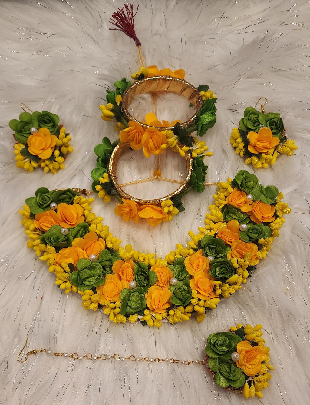 Floral Haldi Mehandi Jewelry Set: Indian Wedding Necklace, Earrings, Maang Tikka, Gajra