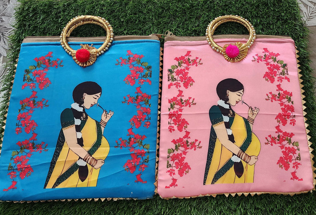 Baby Shower Handbag: Silk Favor Bag with Golden Handle