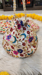 Embroidered Potli Bags - Indian Wedding Favor Bags.