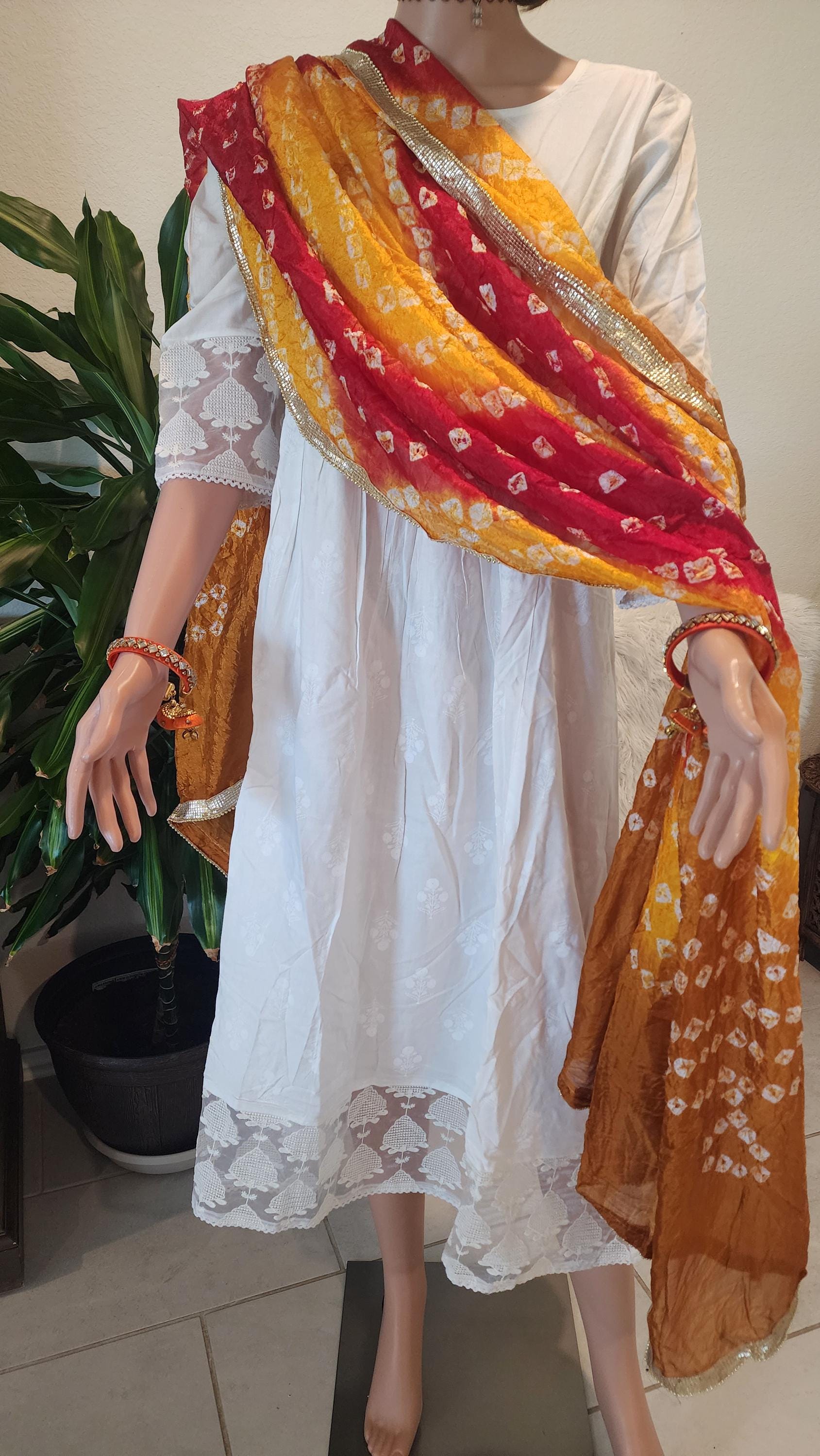 Bandhej Art Silk Dupatta: Rajasthani Golden Lace Scarf - Haldi, Mehendi, Pooja