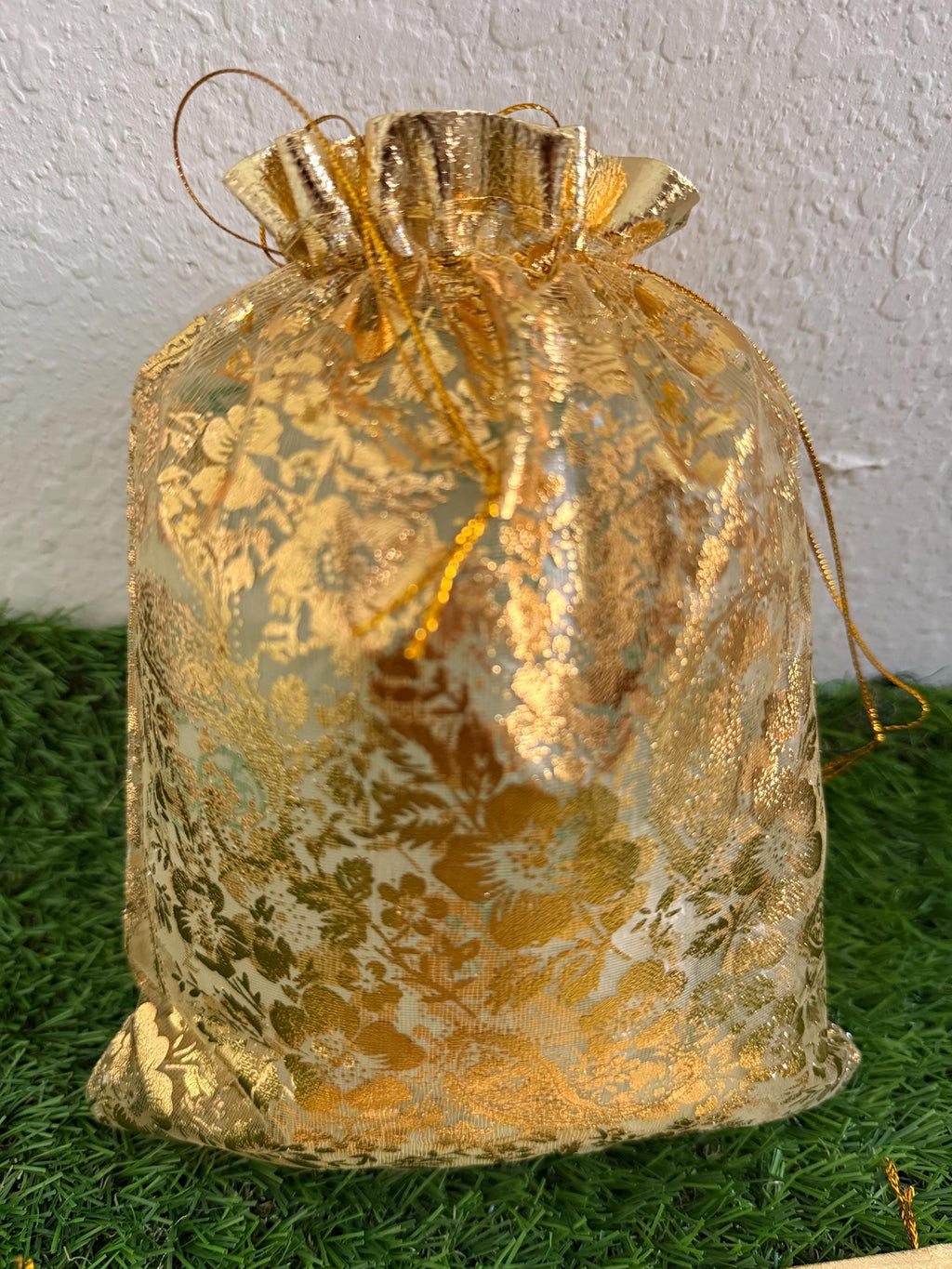 Embellished Organza Favor Bag: Handcrafted Potli with Drawstring