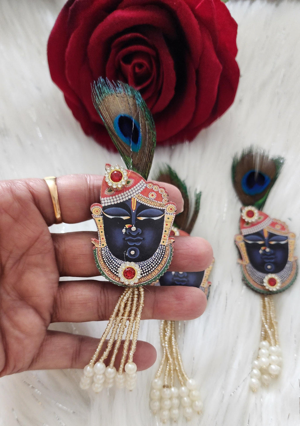 Peacock Feather Wedding Brooches: Lotus Kundan Indian Favor Pins