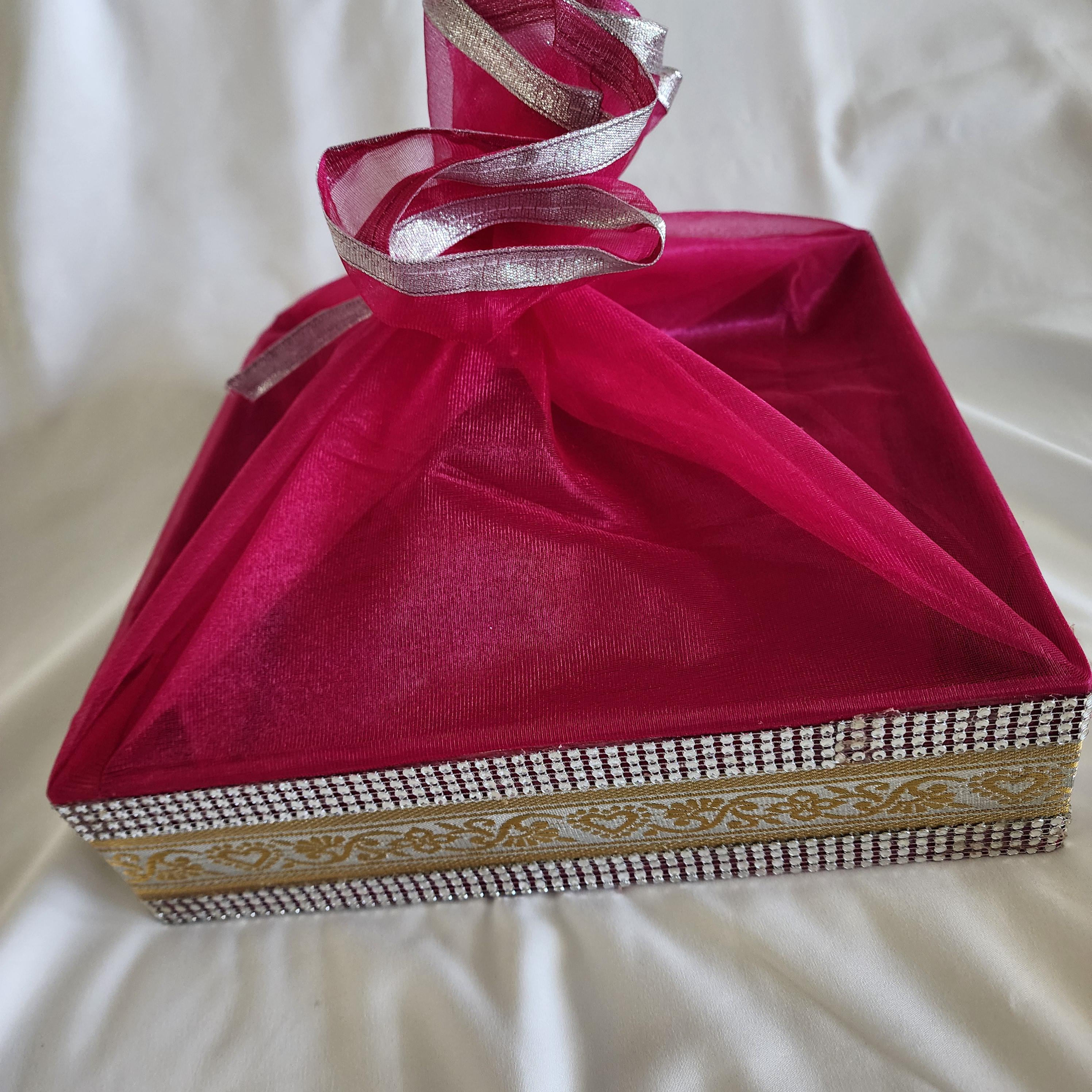 Handmade Decorative Gift Basket: Wedding, Anniversary, Return Gift.